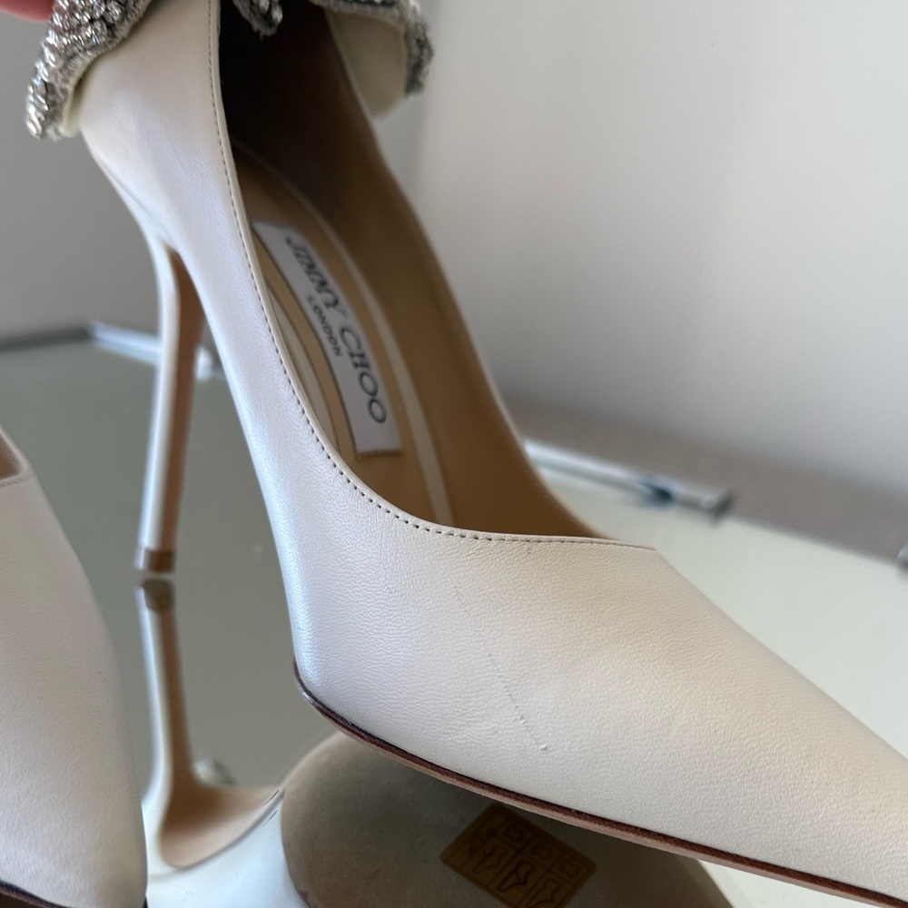 New Jimmy Choo White Love 100 Nappa Leather Pumps With Pearl And Crystal - Picture 15 of 15